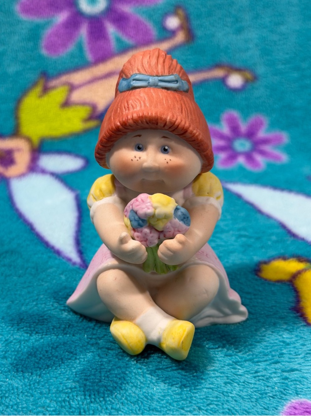 Vintage 1984 Cabbage Patch Kids Porcelain Figurine Redhead Girl w/ Flowers